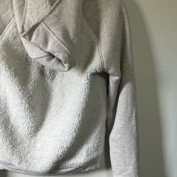 Athleta Girl Fuzzy Jacket Sz XL (14) - Picture 6 of 8